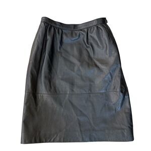 Stanley Blacker vintage 100% leather black skirt size 6 runs small